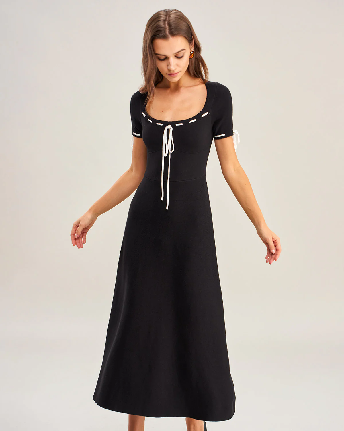 Black Contrasting A-Line Elegant Sweater Dress - Image 3