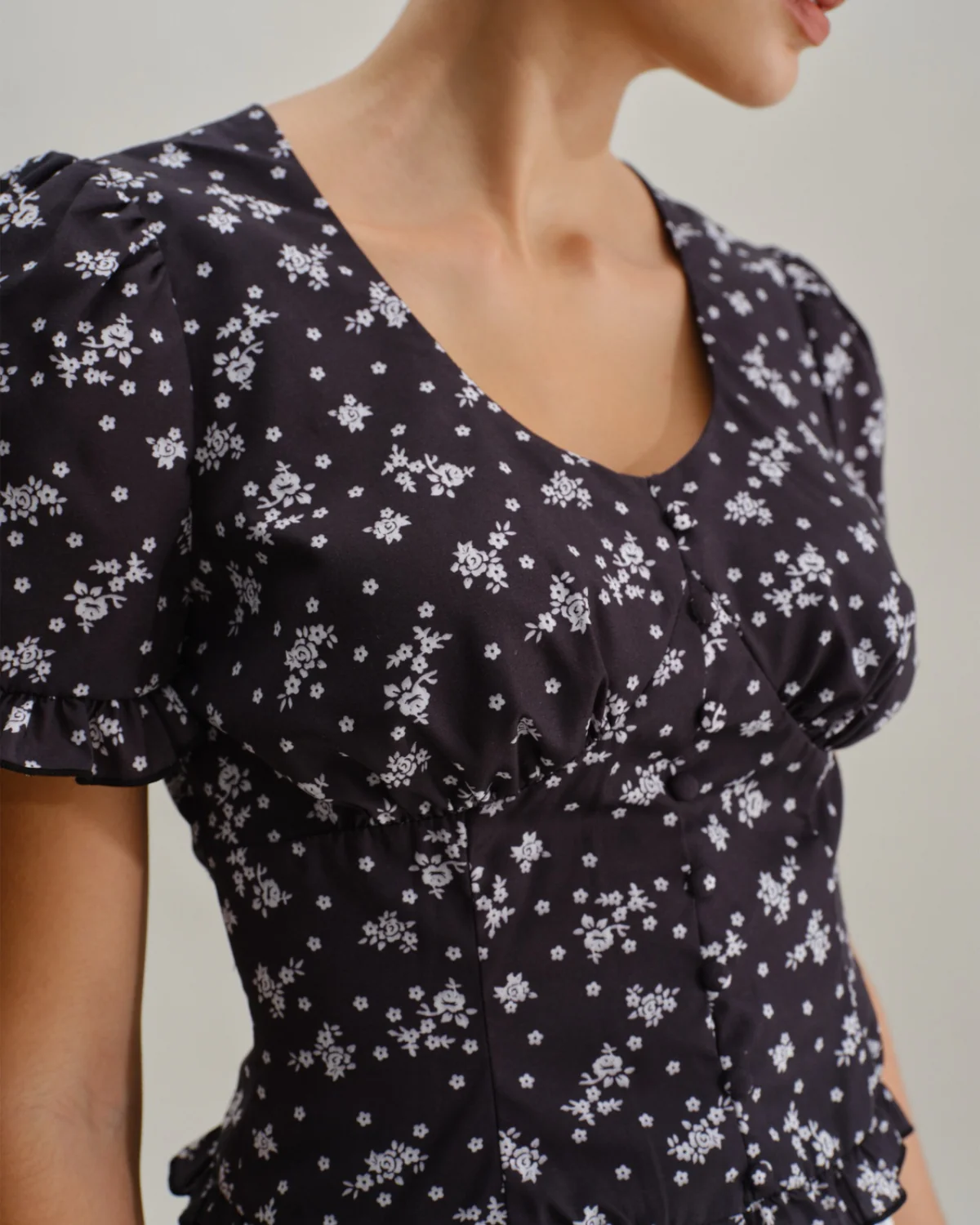 Black Floral Scoop Neck Blouse - Image 2