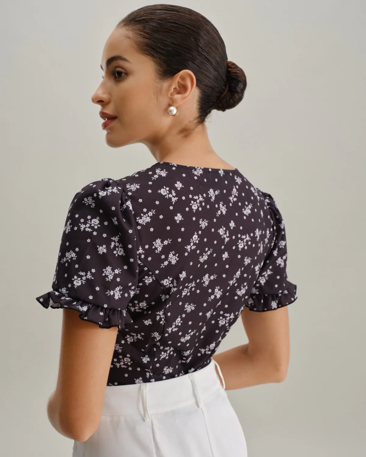 Black Floral Scoop Neck Blouse - Image 3