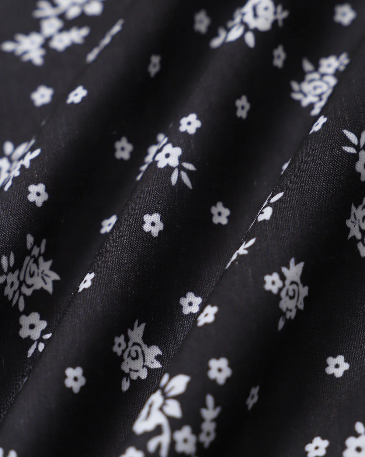 Black Floral Scoop Neck Blouse - Image 7