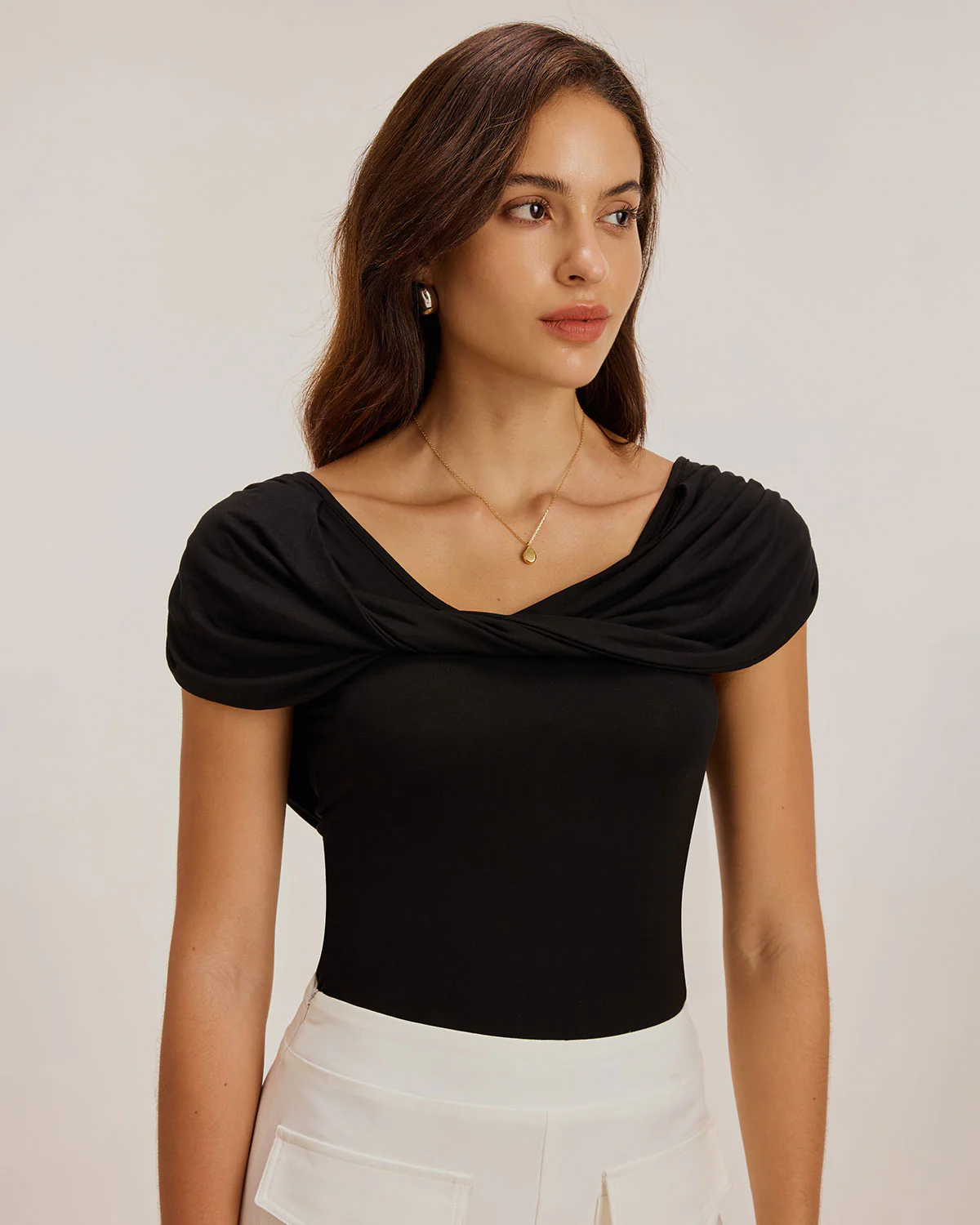 Black U Neck Ruched Tee - Image 2