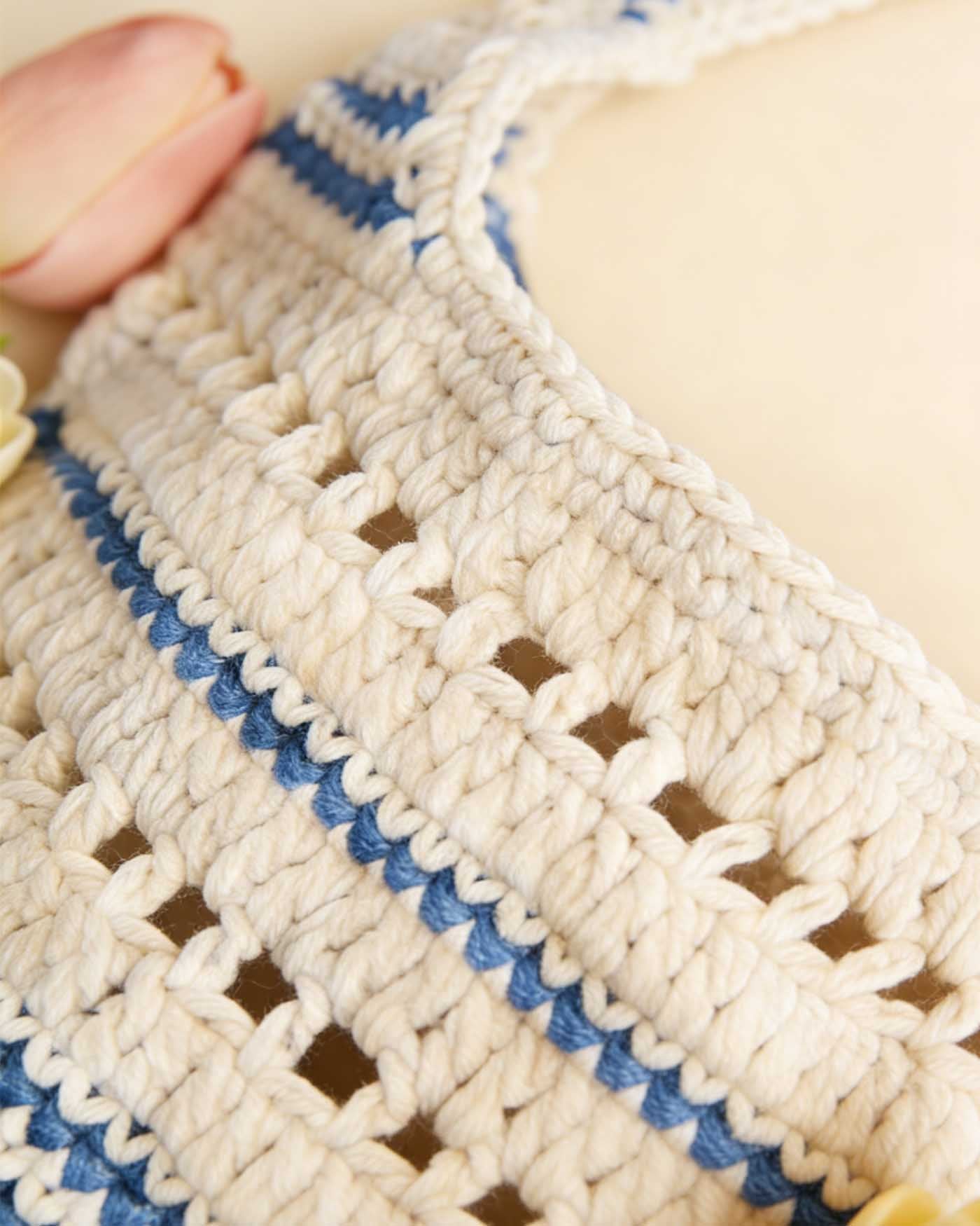 Blue Beach Woven Bag - Image 2