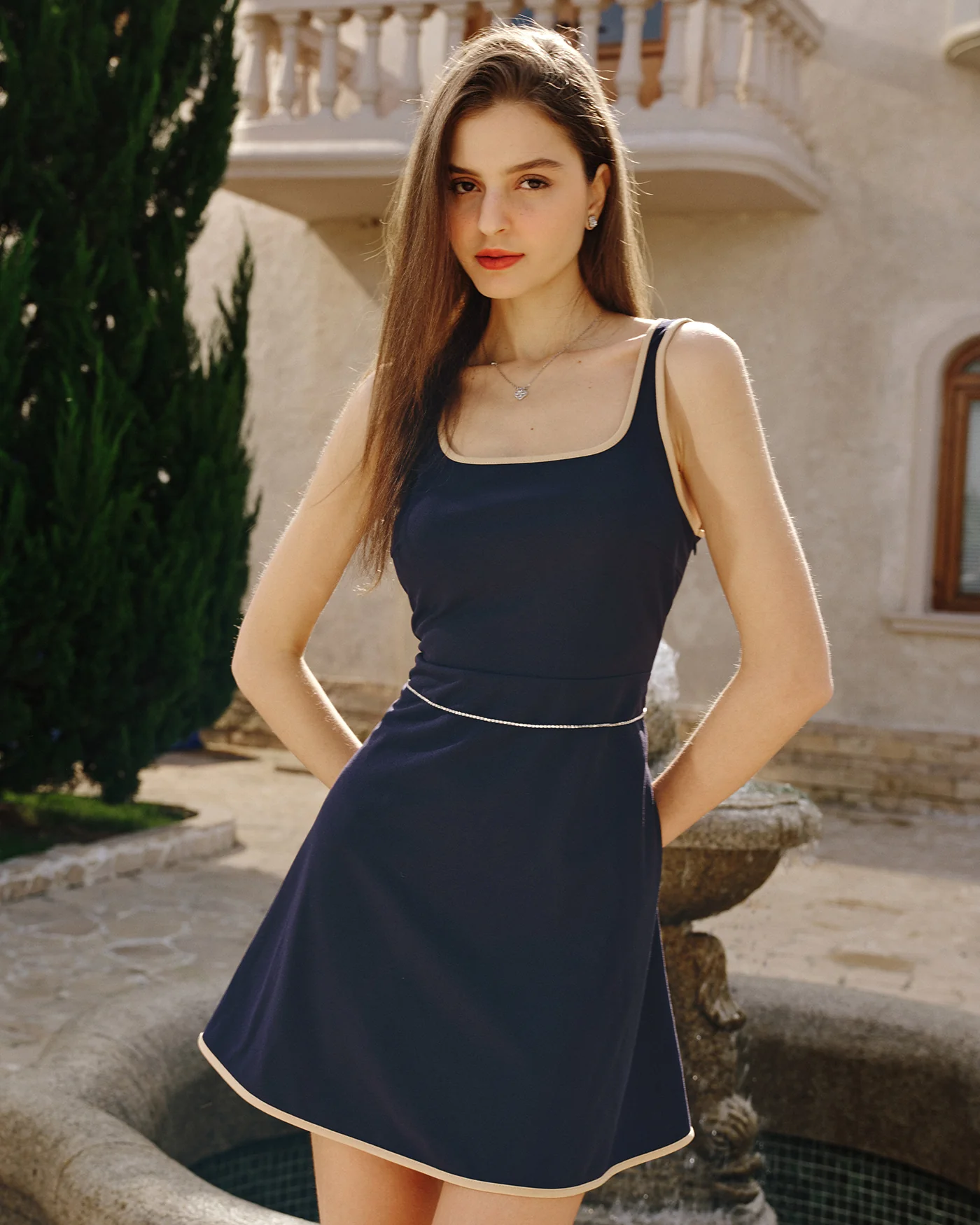 Blue Contrasting Sleeveless Mini Dress - Image 3