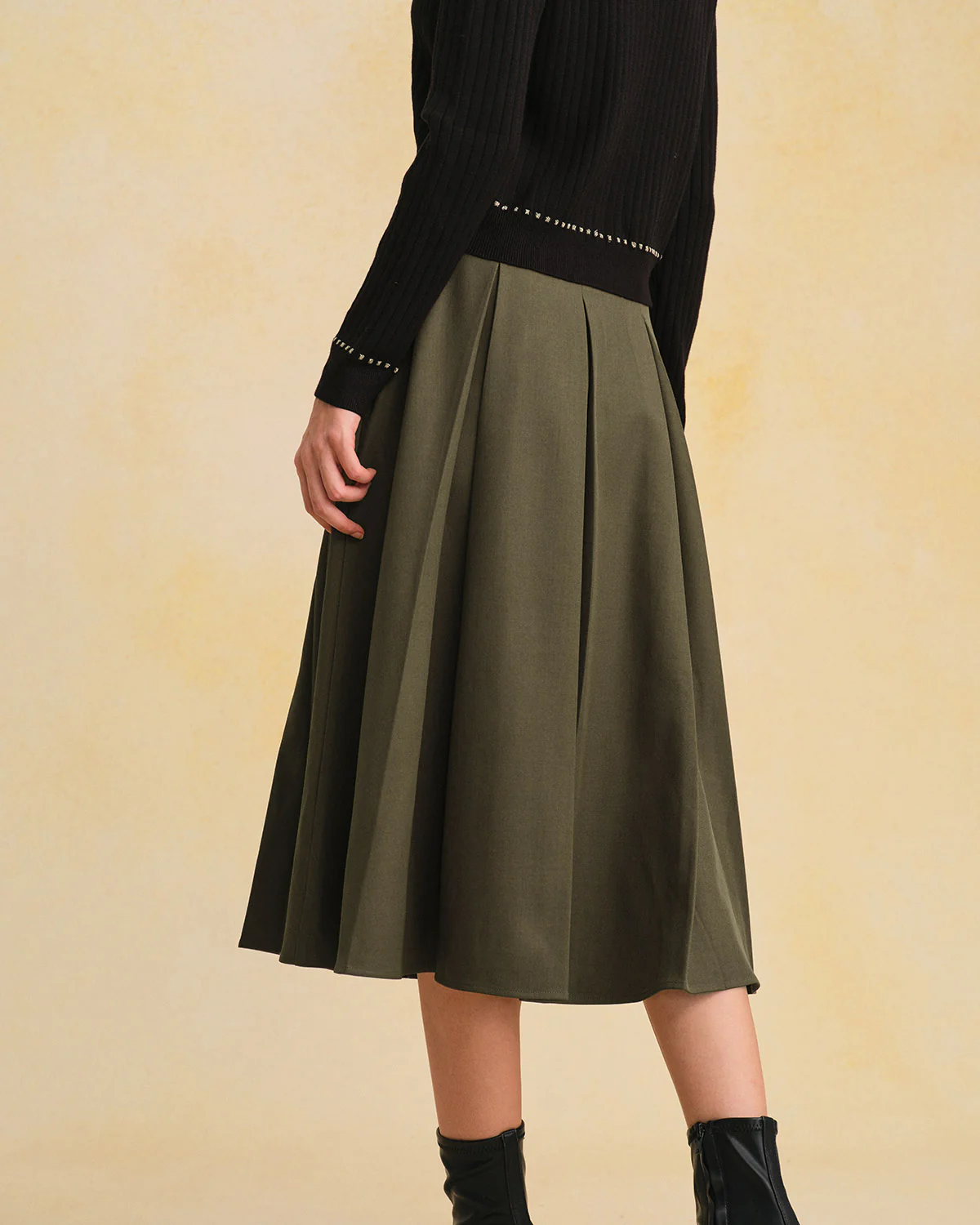 Green A-Line Pleated Midi Skirt - Image 6