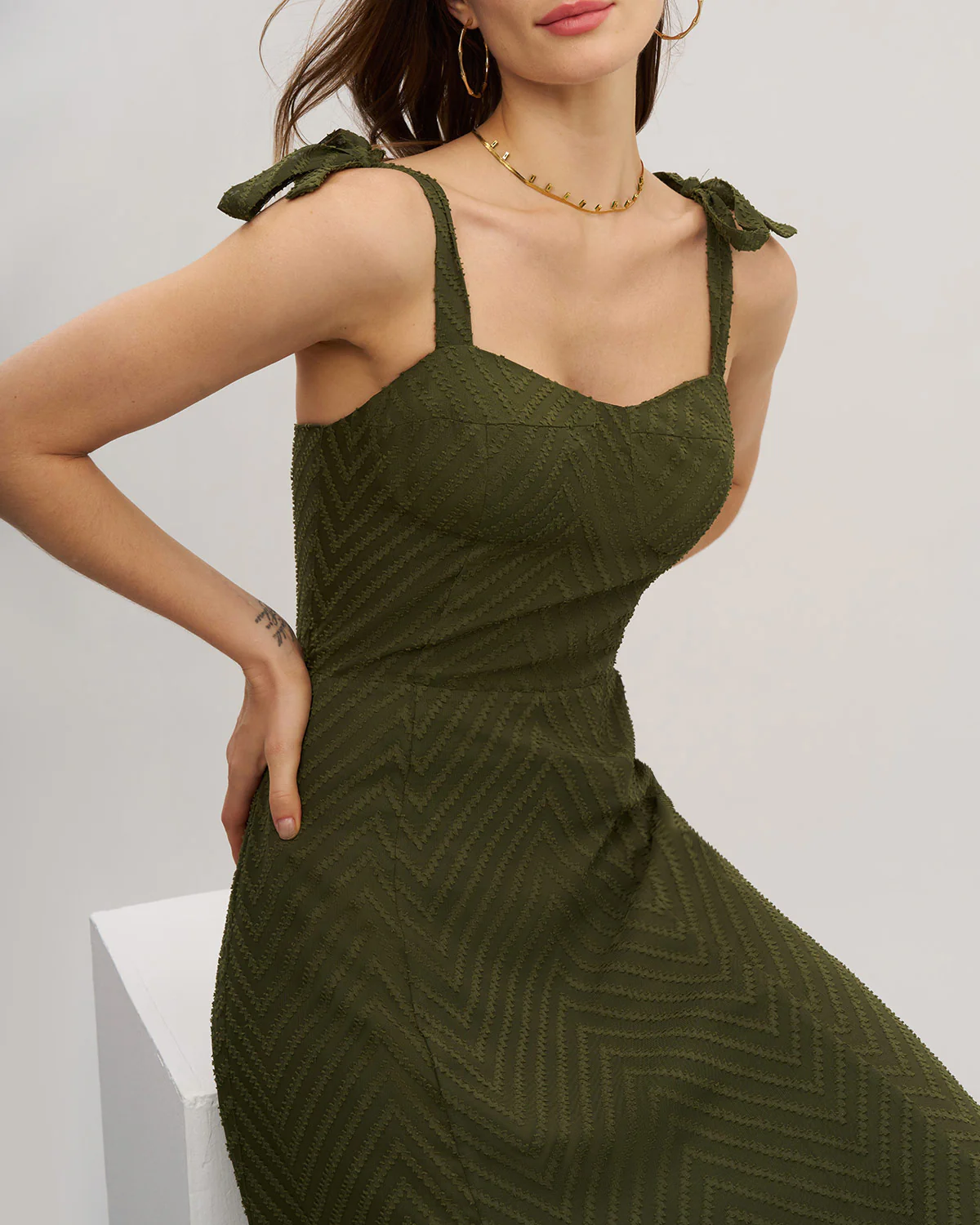 Green Sweetheart Neck Tie Strap Midi Dress - Image 5