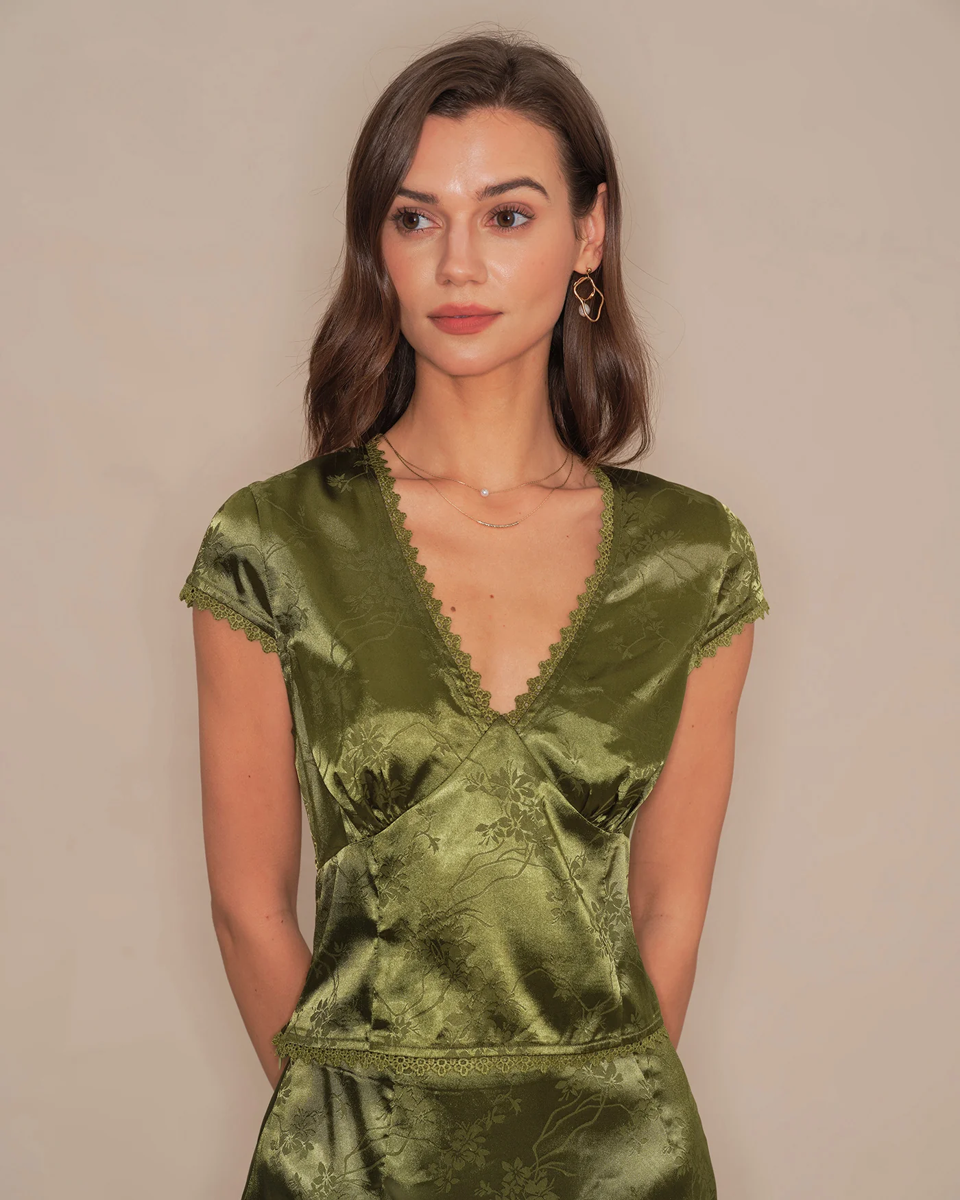 Green V Neck Floral Satin Tee - Image 3