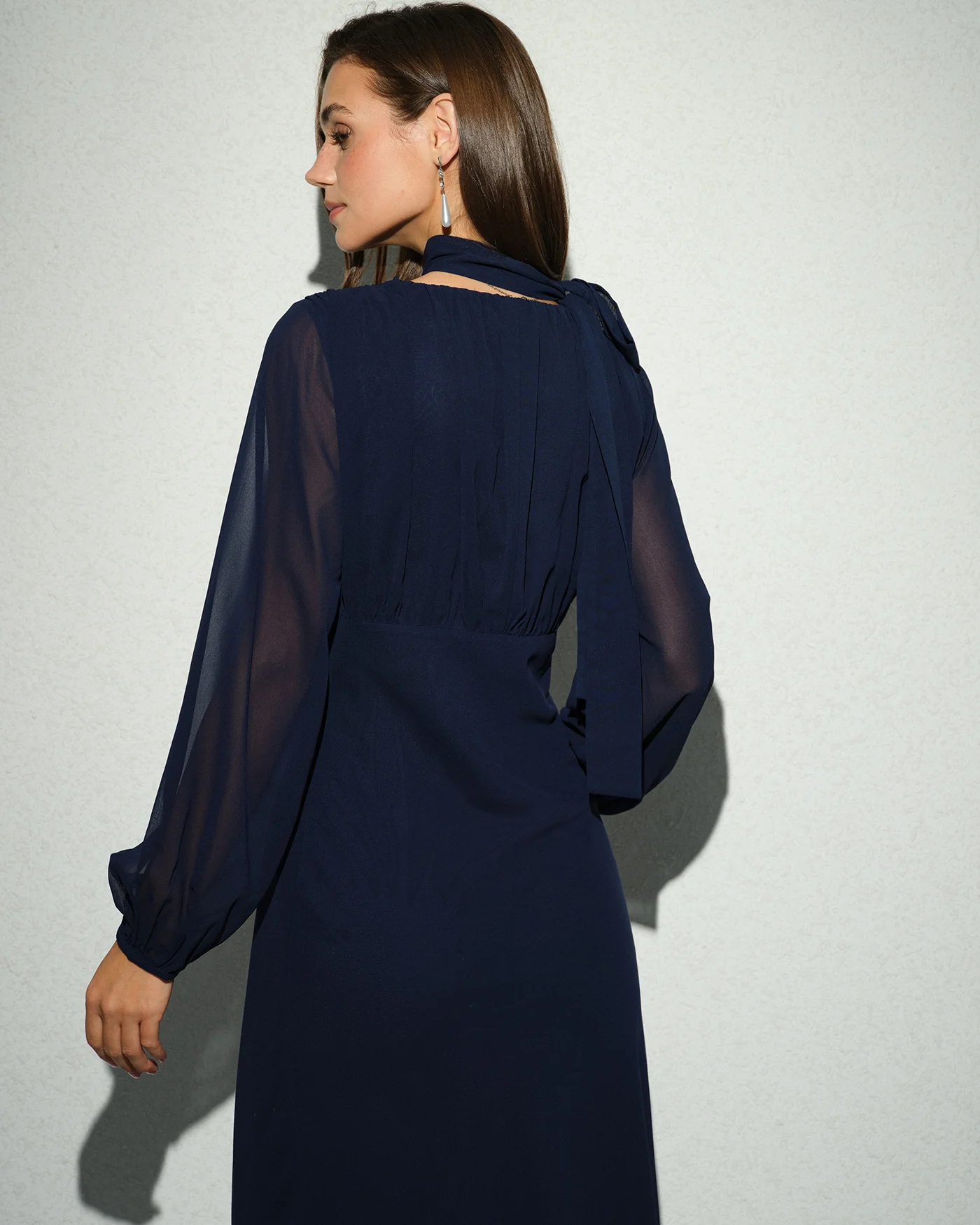 Navy Lantern Sleeve V Neck Midi Dress - Image 4