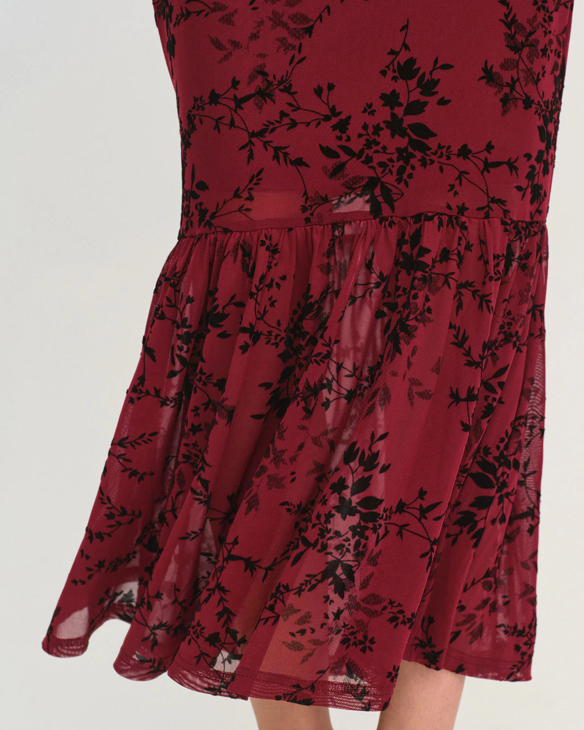 Red Floral Sleeveless Maxi Dress - Image 3