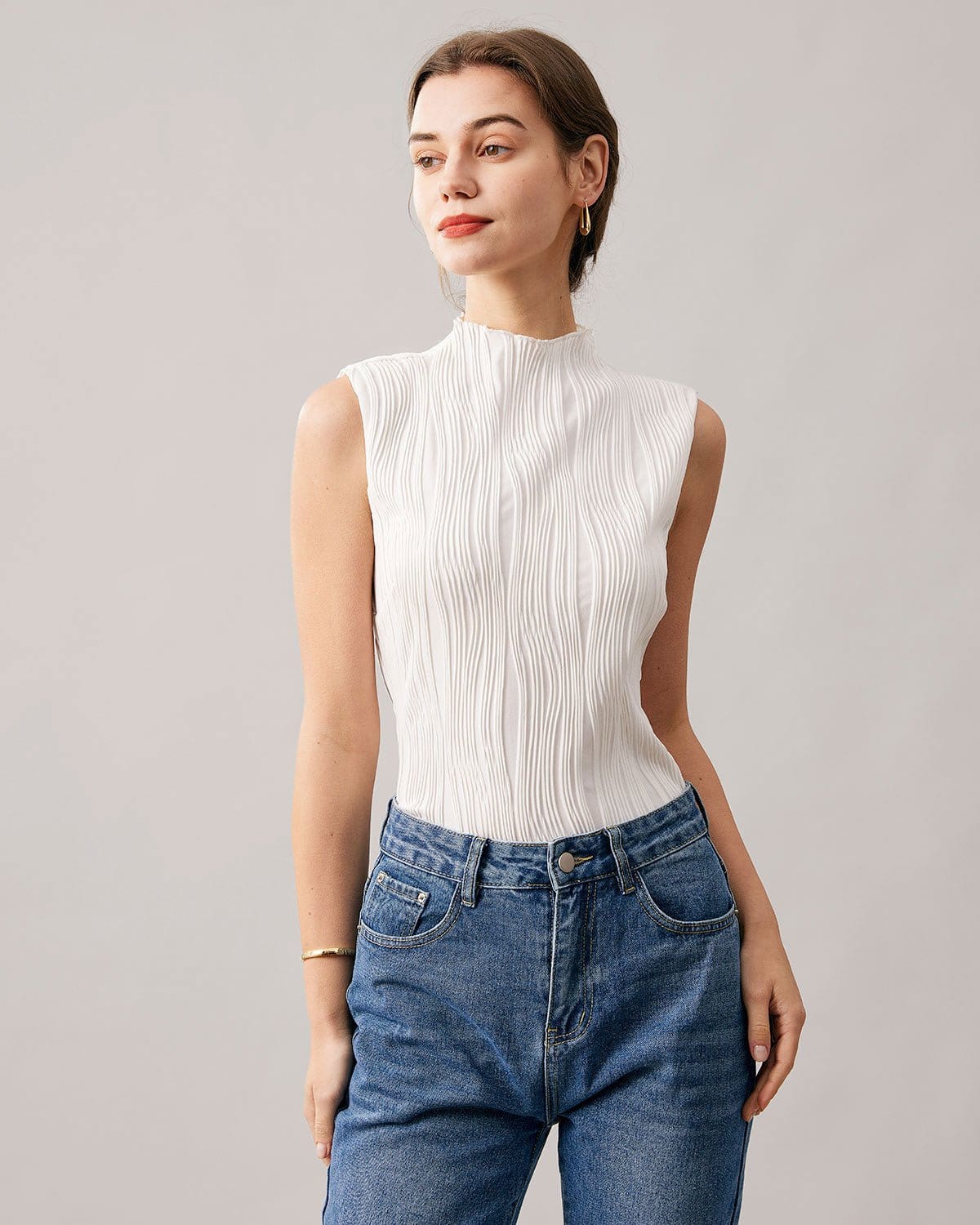 The Solid Mock Neck Water Ripple Textured Tank Top - Image 3