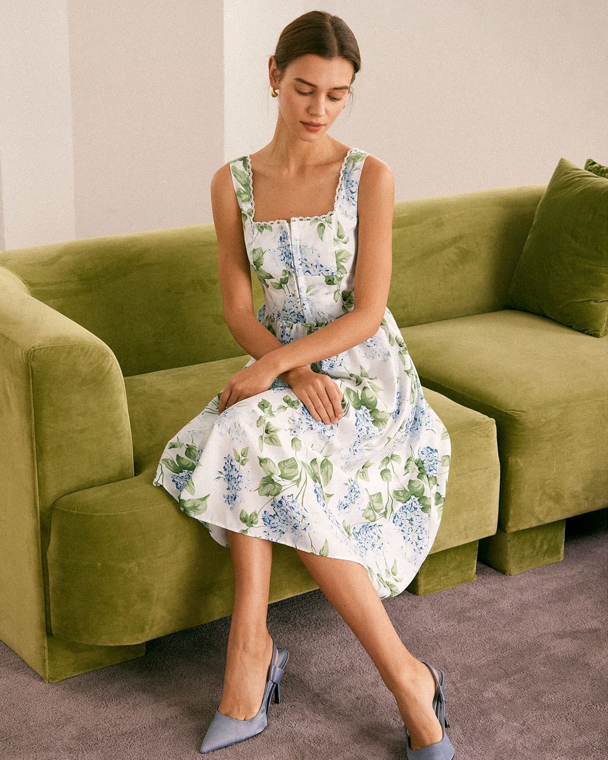 The White Square Neck Floral A-Line Midi Dress - Image 4