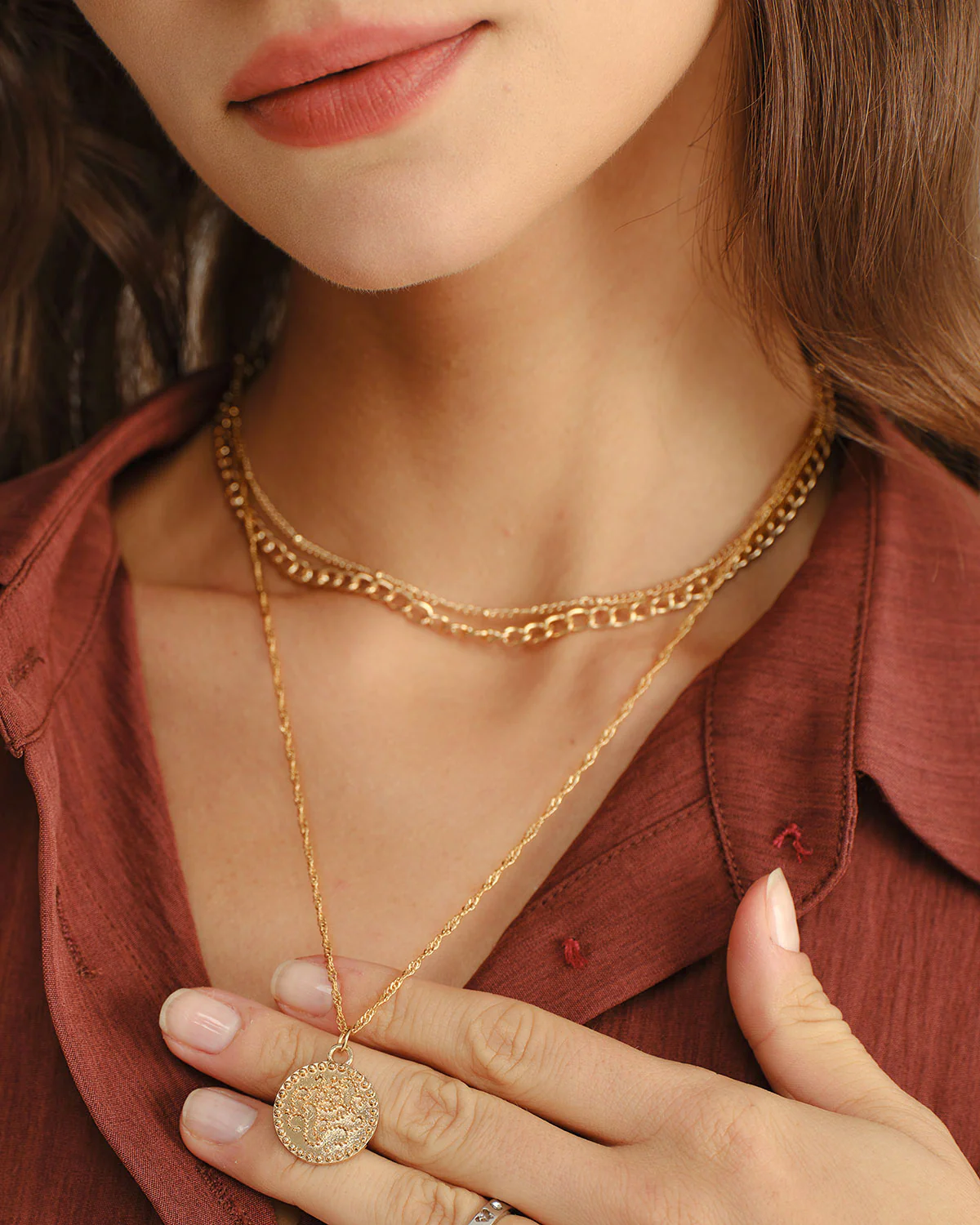 Women's Gold Alloy Necklace - Image 2